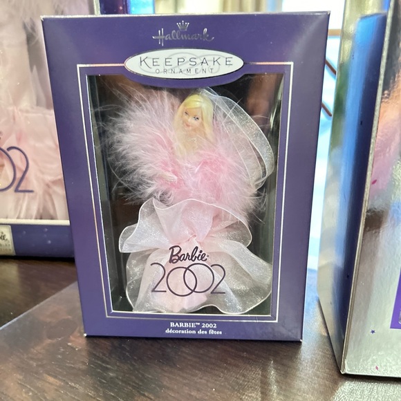 Bonus Full Set of 8 New Year's Collector Edition
2000, 2001, 2002, & 2003 Barbie - Picture 12 of 14